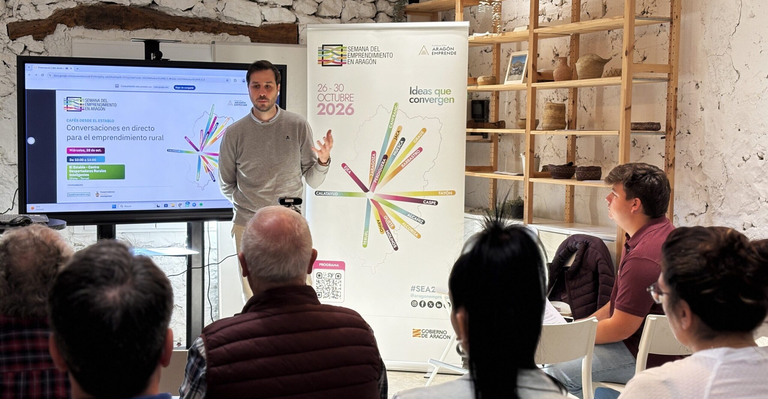 Jorge Sobrino, de Fundación Aragón Emprende, durante el acto de la Semana del Emprendimiento de Aragón 2026 en el Centro Despertadores Rurales Inteligentes de Oliete./